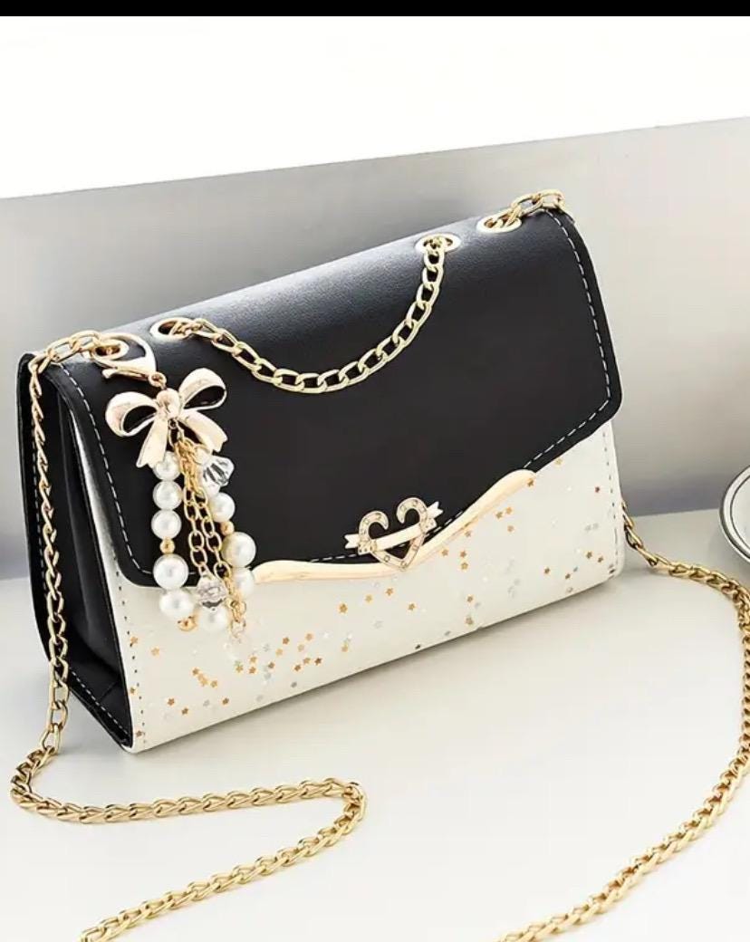 Flip square diagonal cross bag