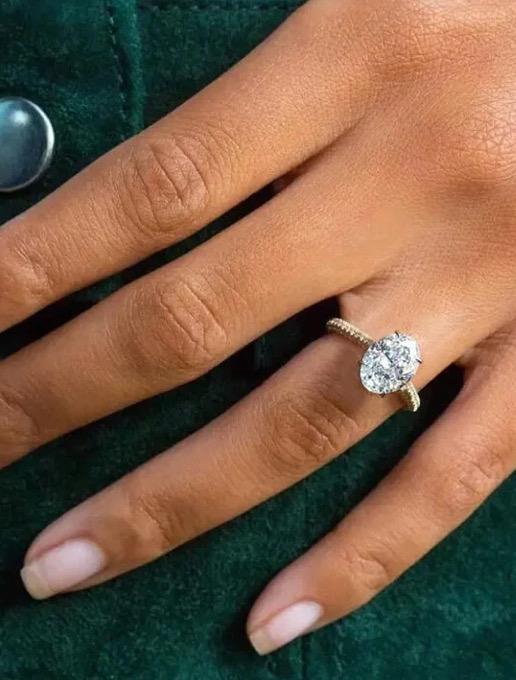 Oval Cut Moissanite Engagement Ring 10Ct  with Band